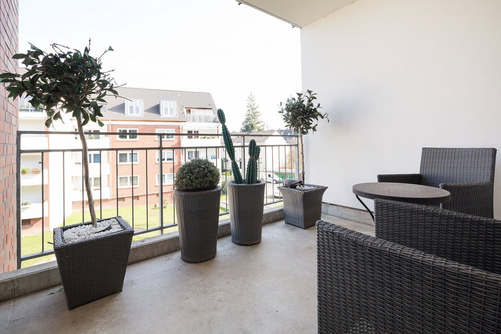 Pronájem bytu 2+1 60 m², Düsseldorf, Severní Porýní-Vestfálsko Pronájem bytu 2+1 60 m², Düsseldorf, Severní Porýní-Vestfálsko