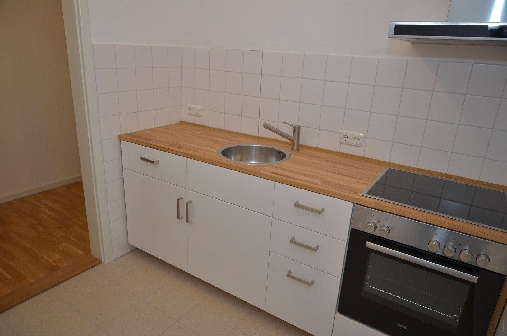 Pronájem bytu 3+1 72 m², Langenstraße 71, Stralsund, Mecklenburg-Vorpommern Pronájem bytu 3+1 72 m², Langenstraße 71, Stralsund, Mecklenburg-Vorpommern