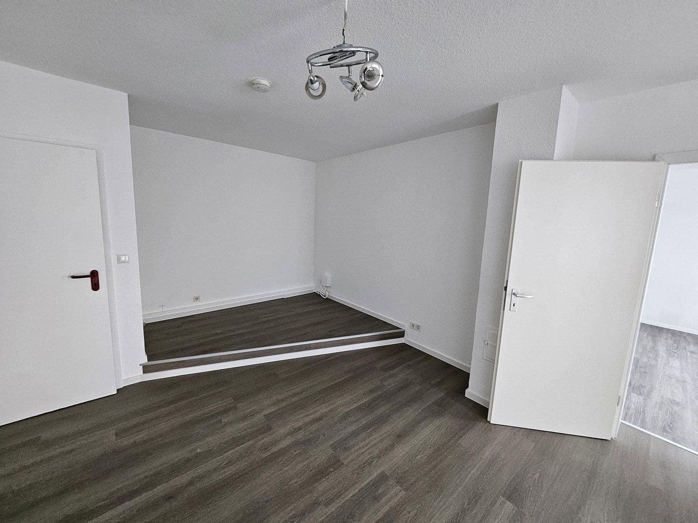 Pronájem bytu 3+1 70 m², Hauptstraße 8, Eppertshausen, Hessen Pronájem bytu 3+1 70 m², Hauptstraße 8, Eppertshausen, Hessen