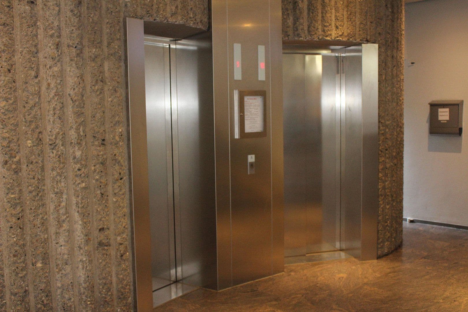 Prodej bytu 2+1 81 m², Wegsfeld 40b, Hannover, Dolní Sasko Prodej bytu 2+1 81 m², Wegsfeld 40b, Hannover, Dolní Sasko
