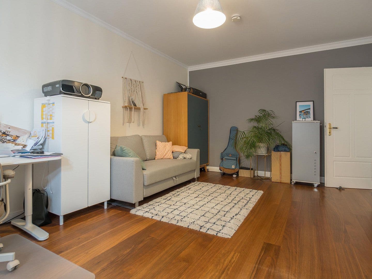 Prodej bytu 4+1 129 m², Berlin, Berlín Prodej bytu 4+1 129 m², Berlin, Berlín