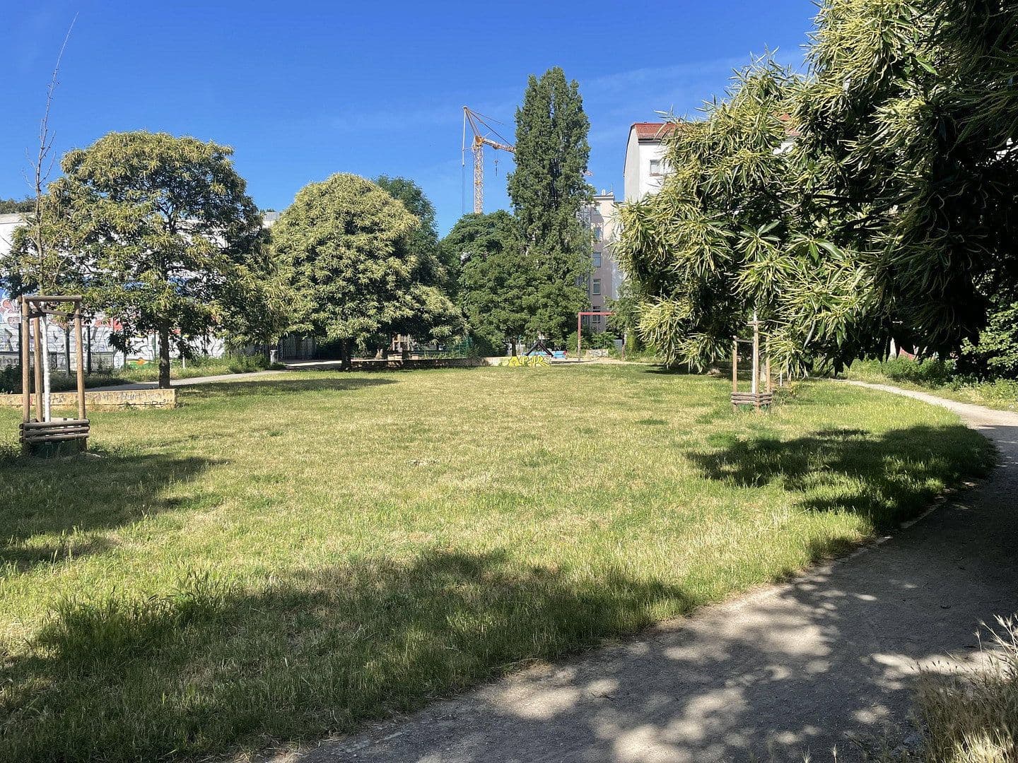 Prodej bytu 4+1 129 m², Berlin, Berlín Prodej bytu 4+1 129 m², Berlin, Berlín