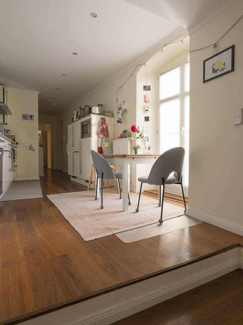 Prodej bytu 4+1 129 m², Berlin, Berlín Prodej bytu 4+1 129 m², Berlin, Berlín
