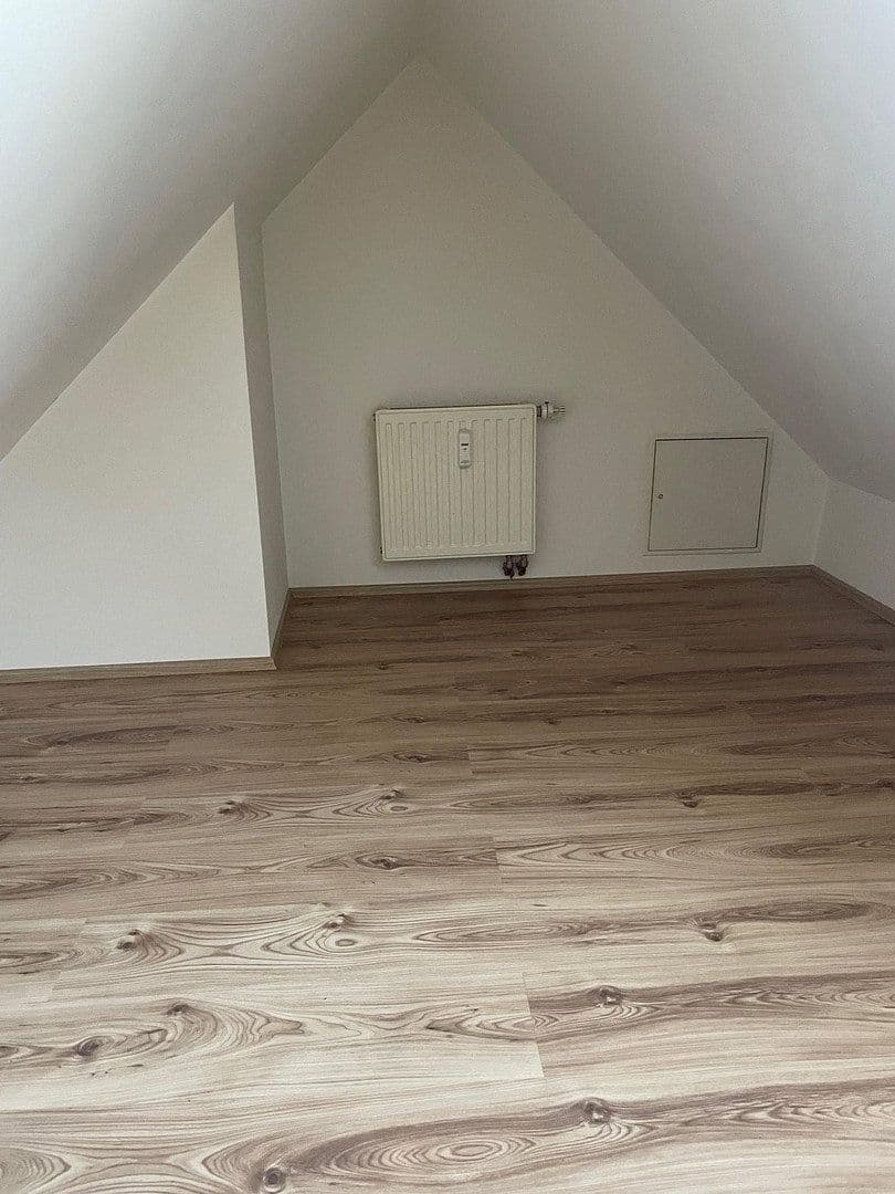 Pronájem bytu 2+1 50 m², Am Wald 124, Düsseldorf, Severní Porýní-Vestfálsko Pronájem bytu 2+1 50 m², Am Wald 124, Düsseldorf, Severní Porýní-Vestfálsko