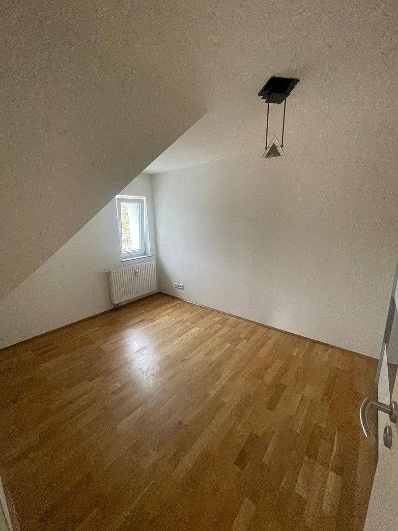 Pronájem bytu 2+1 50 m², Am Wald 124, Düsseldorf, Severní Porýní-Vestfálsko Pronájem bytu 2+1 50 m², Am Wald 124, Düsseldorf, Severní Porýní-Vestfálsko