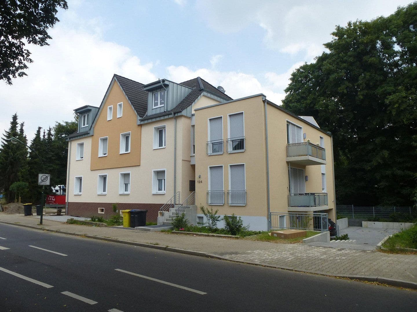 Pronájem bytu 2+1 50 m², Am Wald 124, Düsseldorf, Severní Porýní-Vestfálsko Pronájem bytu 2+1 50 m², Am Wald 124, Düsseldorf, Severní Porýní-Vestfálsko