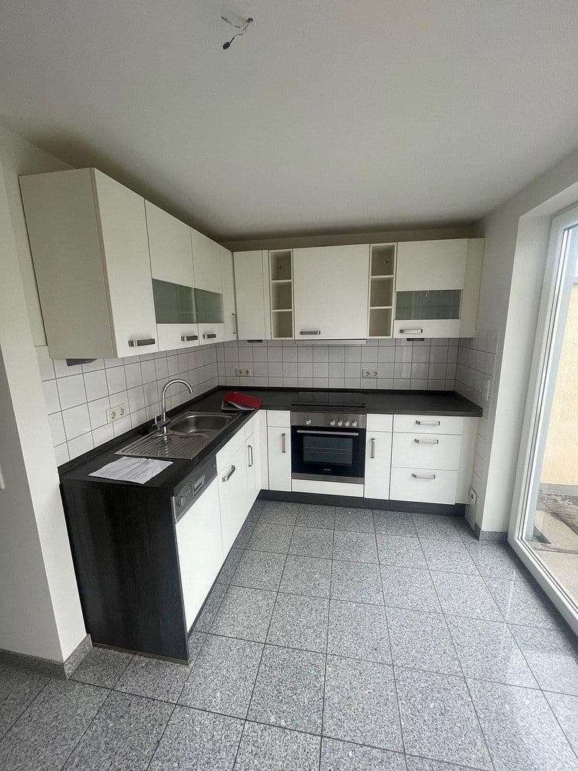Pronájem bytu 2+1 50 m², Am Wald 124, Düsseldorf, Severní Porýní-Vestfálsko Pronájem bytu 2+1 50 m², Am Wald 124, Düsseldorf, Severní Porýní-Vestfálsko