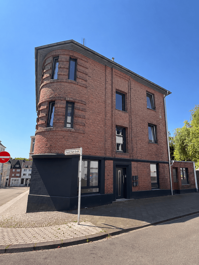 Pronájem bytu 5+1 120 m², Kyffhäuser Sr. 17, Mönchengladbach, Severní Porýní-Vestfálsko Pronájem bytu 5+1 120 m², Kyffhäuser Sr. 17, Mönchengladbach, Severní Porýní-Vestfálsko