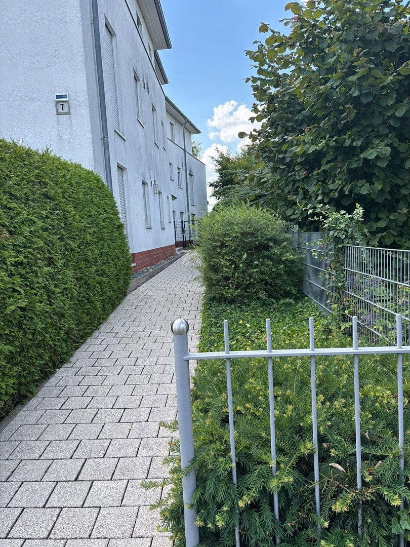 Prodej bytu 4+1 133 m², Jourdanallee 7, Mörfelden-Walldorf, Hessen Prodej bytu 4+1 133 m², Jourdanallee 7, Mörfelden-Walldorf, Hessen