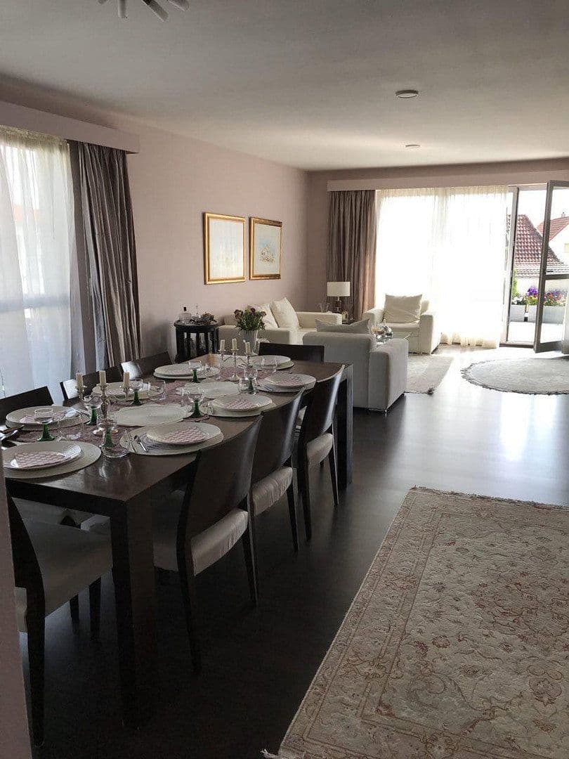 Prodej bytu 4+1 133 m², Jourdanallee 7, Mörfelden-Walldorf, Hessen Prodej bytu 4+1 133 m², Jourdanallee 7, Mörfelden-Walldorf, Hessen