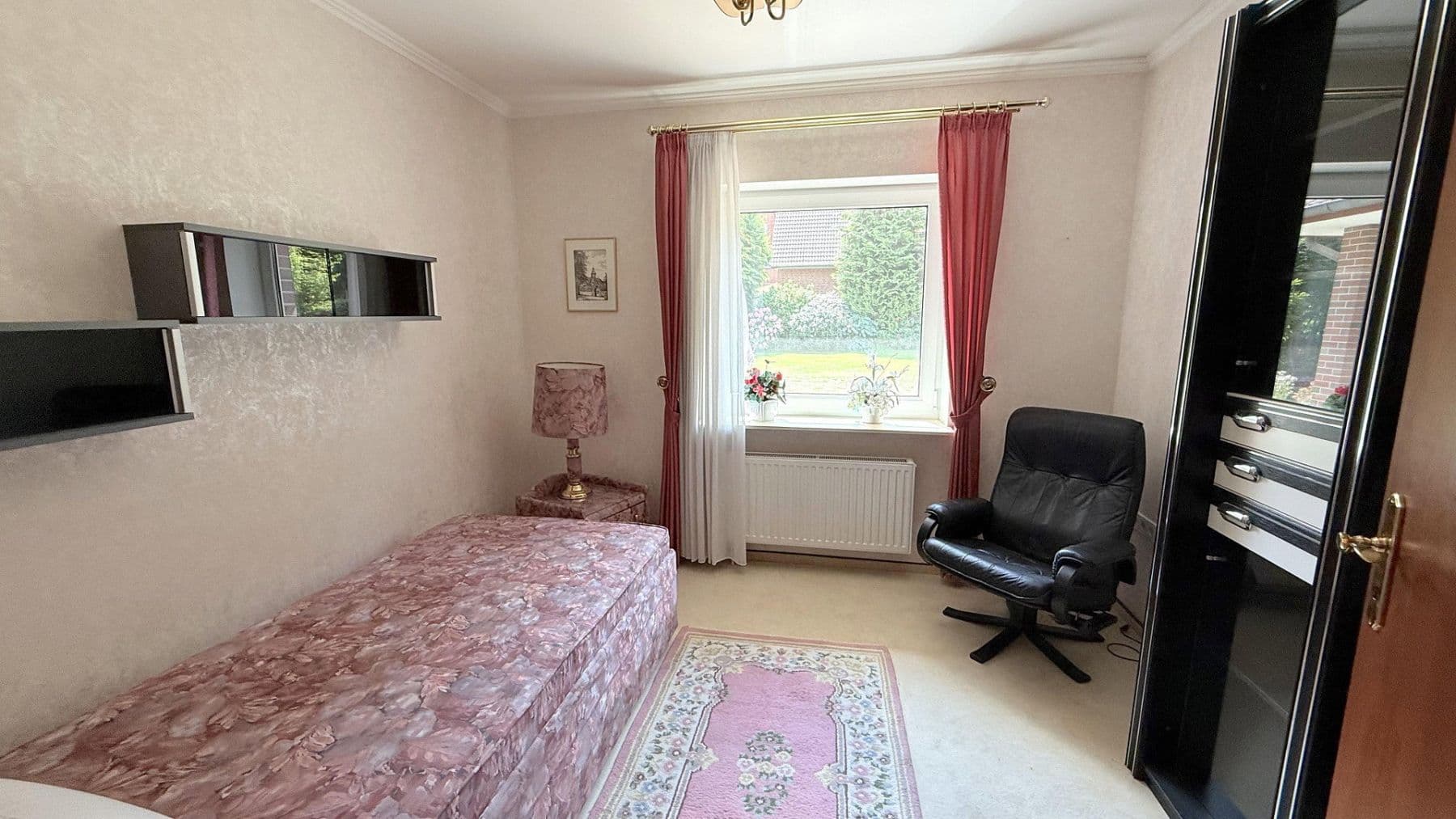 Prodej domu 324 m², pozemek 1.792 m², Syke, Dolní Sasko Prodej domu 324 m², pozemek 1.792 m², Syke, Dolní Sasko