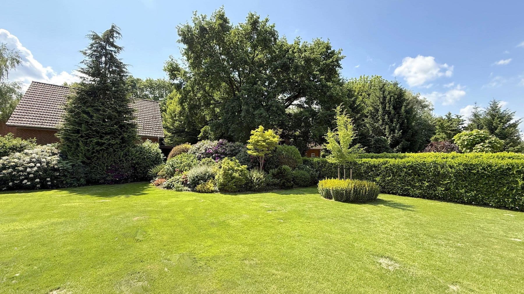 Prodej domu 324 m², pozemek 1.792 m², Syke, Dolní Sasko Prodej domu 324 m², pozemek 1.792 m², Syke, Dolní Sasko