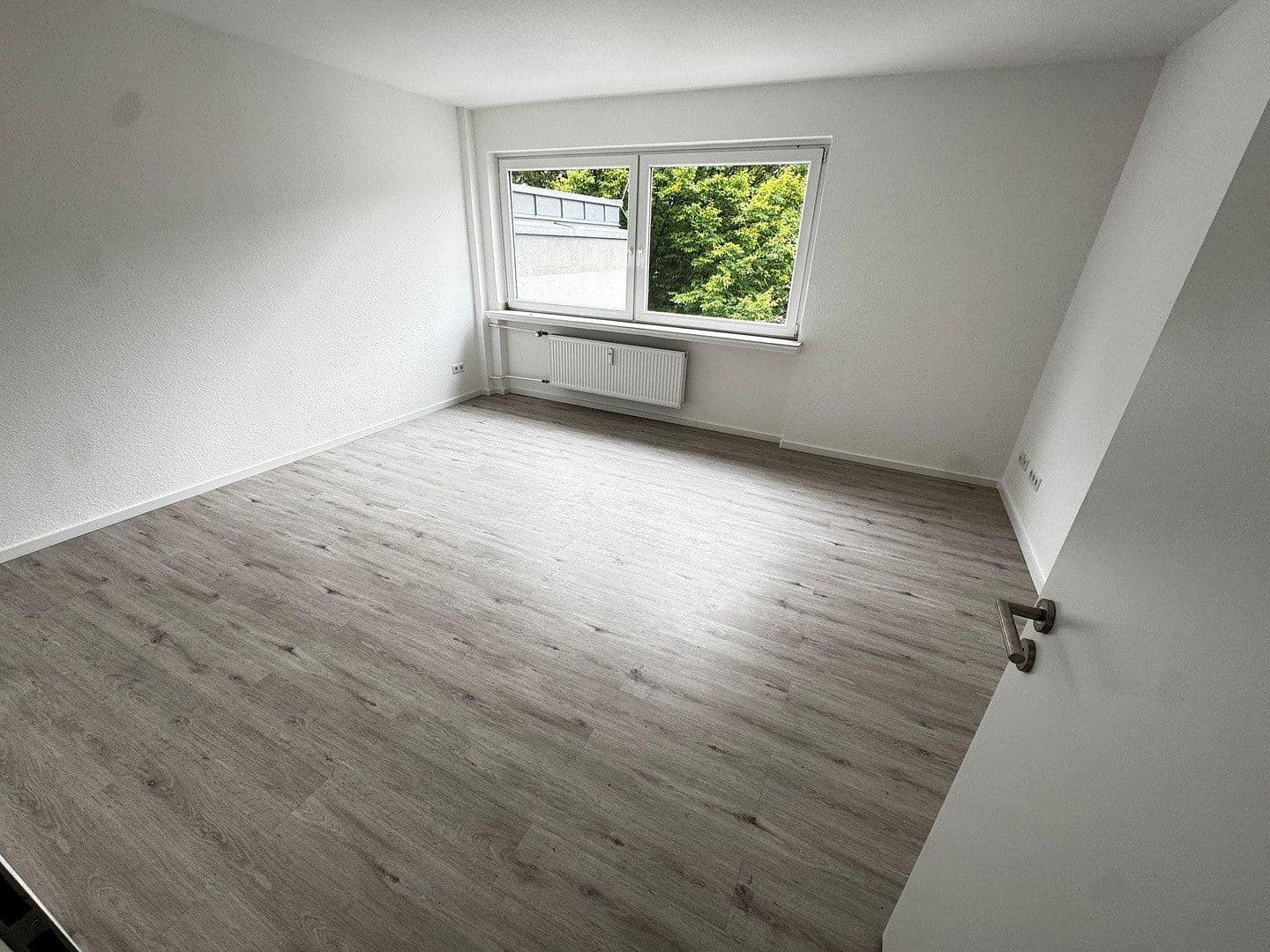 Prodej bytu 2+1 53 m², Köln, Severní Porýní-Vestfálsko Prodej bytu 2+1 53 m², Köln, Severní Porýní-Vestfálsko