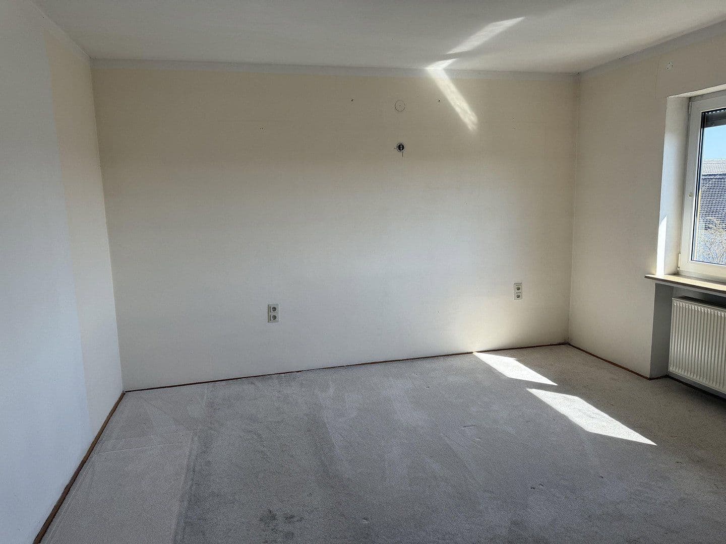 Prodej domu 228 m², pozemek 1.007 m², Uehlfeld, Bavorsko Prodej domu 228 m², pozemek 1.007 m², Uehlfeld, Bavorsko