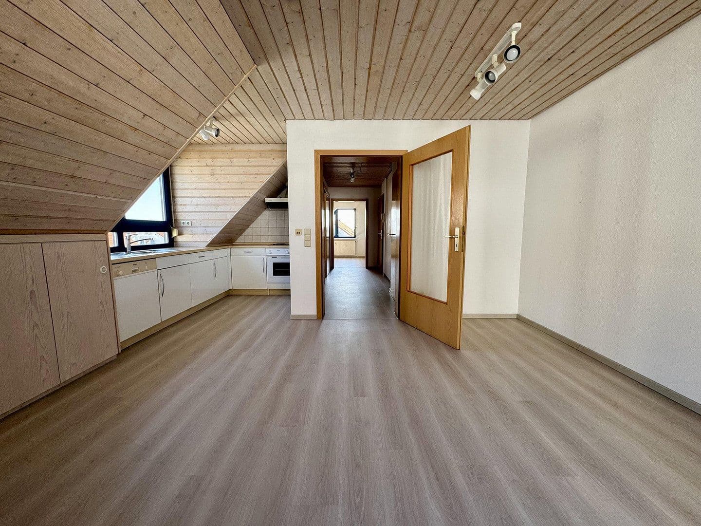 Prodej bytu 1+1 48 m², Birkenfeldstraße 5, Bad Wimpfen, Bádensko-Württembersko Prodej bytu 1+1 48 m², Birkenfeldstraße 5, Bad Wimpfen, Bádensko-Württembersko