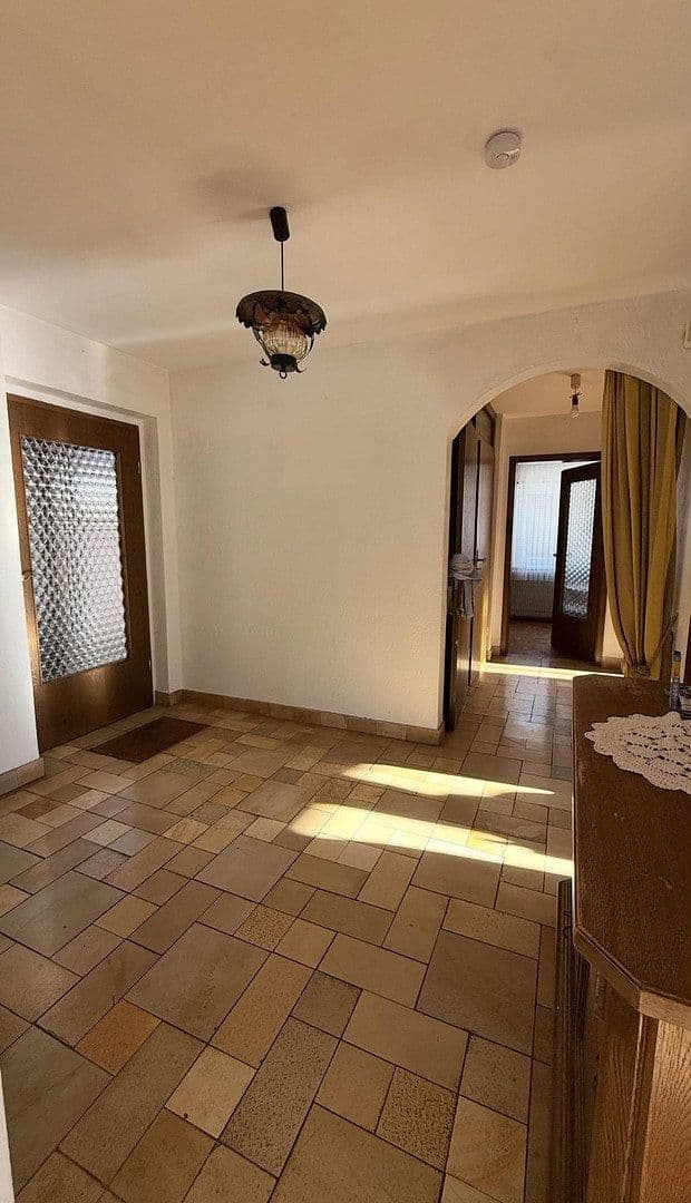 Prodej domu 200 m², pozemek 499 m², Rossentalstraße 122, Albstadt, Bádensko-Württembersko Prodej domu 200 m², pozemek 499 m², Rossentalstraße 122, Albstadt, Bádensko-Württembersko