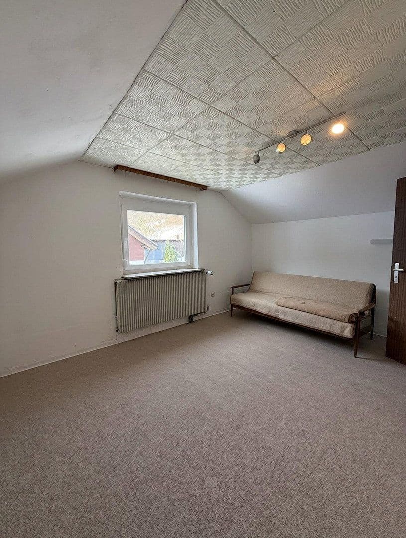 Prodej domu 200 m², pozemek 499 m², Rossentalstraße 122, Albstadt, Bádensko-Württembersko Prodej domu 200 m², pozemek 499 m², Rossentalstraße 122, Albstadt, Bádensko-Württembersko