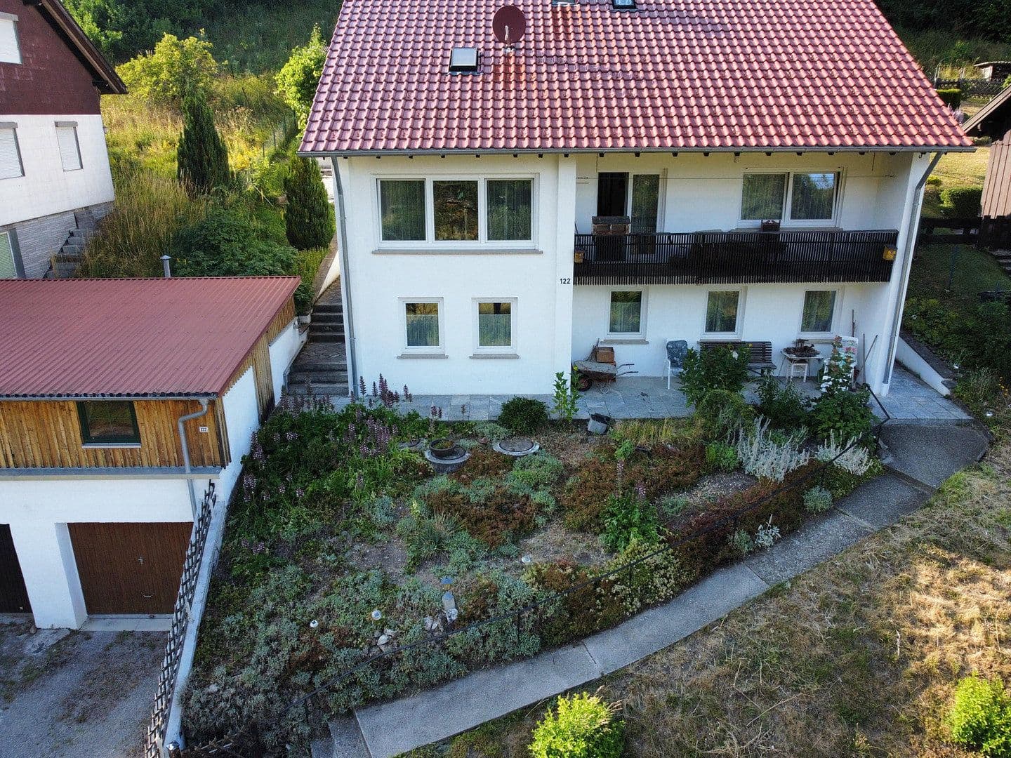 Prodej domu 200 m², pozemek 499 m², Rossentalstraße 122, Albstadt, Bádensko-Württembersko Prodej domu 200 m², pozemek 499 m², Rossentalstraße 122, Albstadt, Bádensko-Württembersko