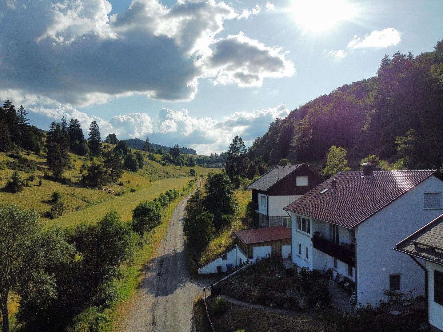 Prodej domu 200 m², pozemek 499 m², Rossentalstraße 122, Albstadt, Bádensko-Württembersko Prodej domu 200 m², pozemek 499 m², Rossentalstraße 122, Albstadt, Bádensko-Württembersko