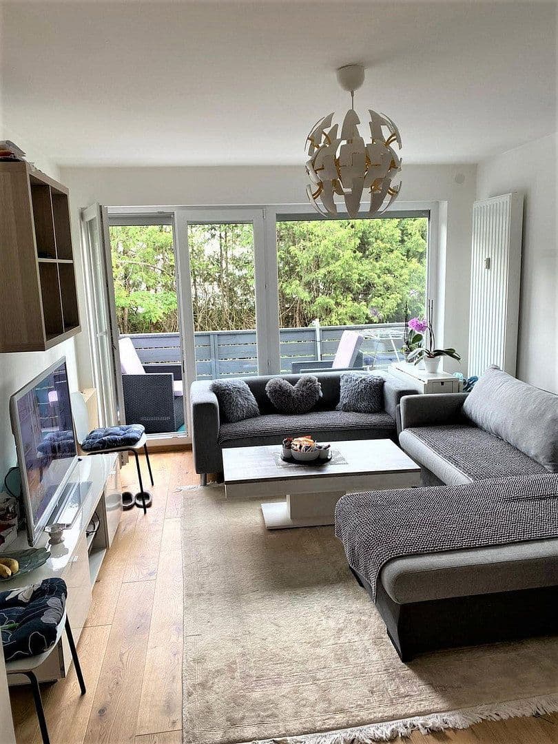 Pronájem bytu 1+1 30 m², Uhdestraße 47, München, Bavorsko Pronájem bytu 1+1 30 m², Uhdestraße 47, München, Bavorsko
