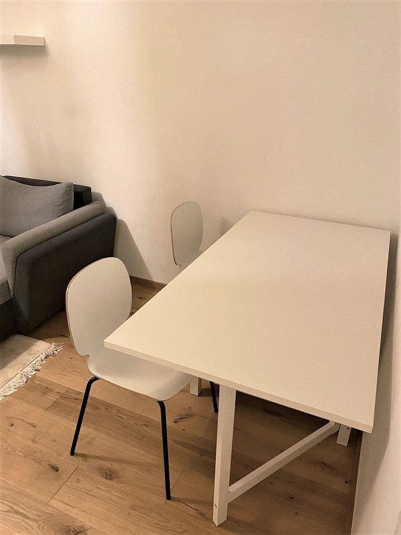 Pronájem bytu 1+1 30 m², Uhdestraße 47, München, Bavorsko Pronájem bytu 1+1 30 m², Uhdestraße 47, München, Bavorsko