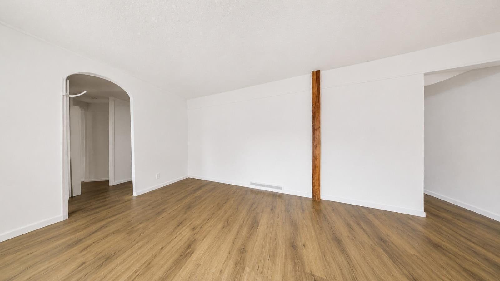 Pronájem bytu 2+1 50 m², Hauptstraße 62, Nordstemmen, Dolní Sasko Pronájem bytu 2+1 50 m², Hauptstraße 62, Nordstemmen, Dolní Sasko