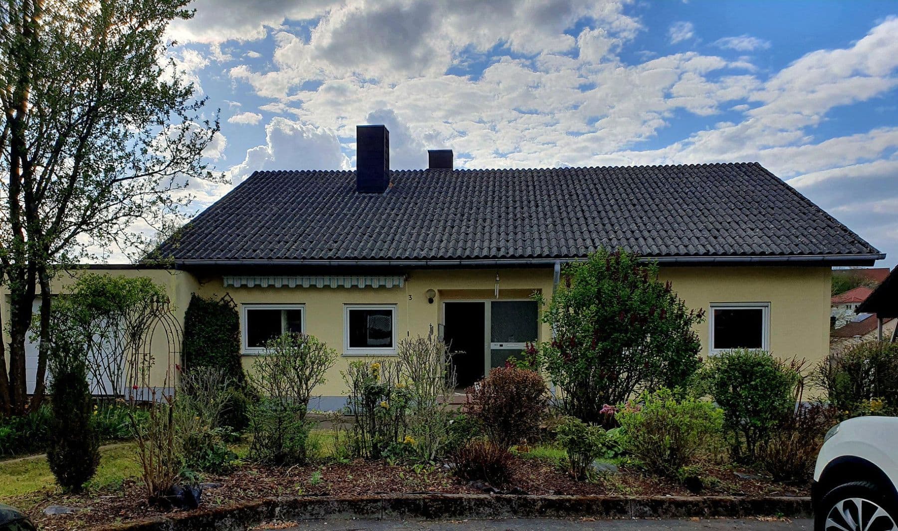 Prodej domu 197 m², pozemek 1.220 m², Buchen (Odenwald), Bádensko-Württembersko Prodej domu 197 m², pozemek 1.220 m², Buchen (Odenwald), Bádensko-Württembersko