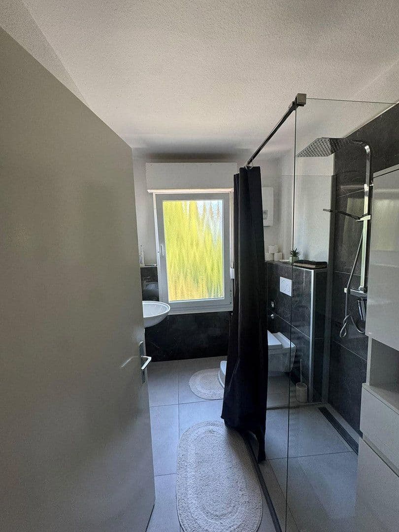 Pronájem domu 73 m², pozemek 358 m², Hochstr. 3, Bad Neuenahr-Ahrweiler, Porýní-Falc Pronájem domu 73 m², pozemek 358 m², Hochstr. 3, Bad Neuenahr-Ahrweiler, Porýní-Falc