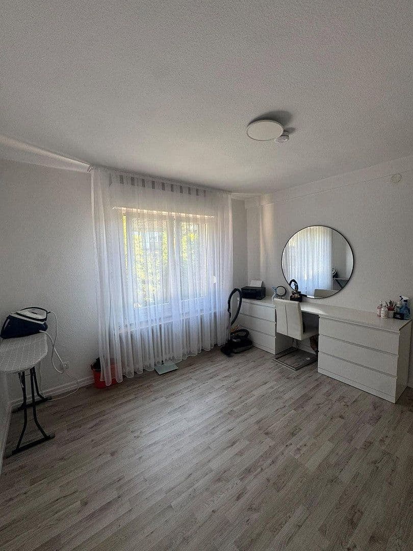 Pronájem domu 73 m², pozemek 358 m², Hochstr. 3, Bad Neuenahr-Ahrweiler, Porýní-Falc Pronájem domu 73 m², pozemek 358 m², Hochstr. 3, Bad Neuenahr-Ahrweiler, Porýní-Falc