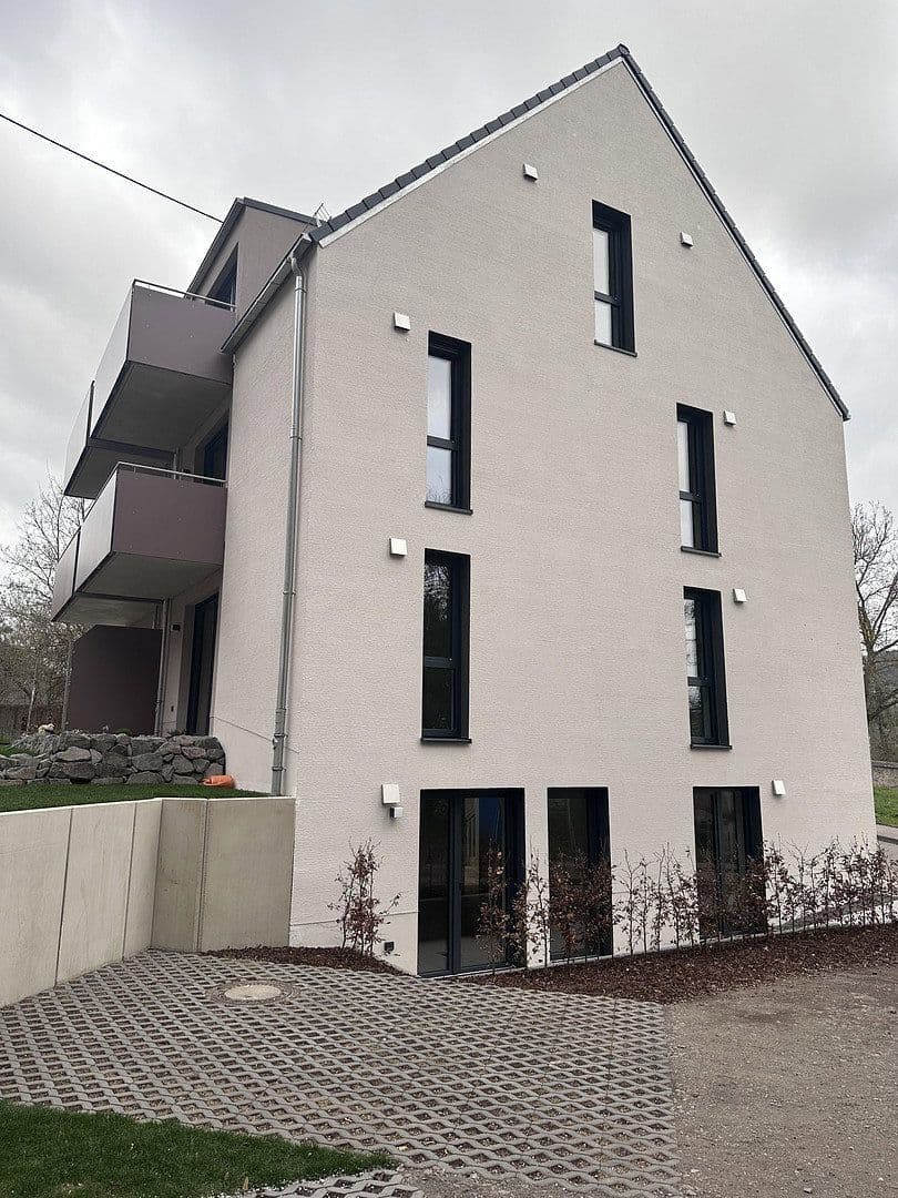 Pronájem bytu 3+1 100 m², Schlossstraße 63, Andernach, Porýní-Falc Pronájem bytu 3+1 100 m², Schlossstraße 63, Andernach, Porýní-Falc