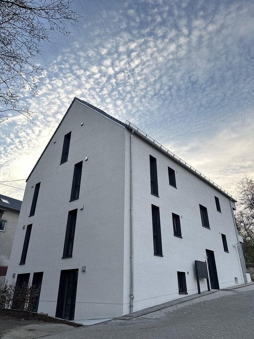 Pronájem bytu 3+1 100 m², Schlossstraße 63, Andernach, Porýní-Falc Pronájem bytu 3+1 100 m², Schlossstraße 63, Andernach, Porýní-Falc