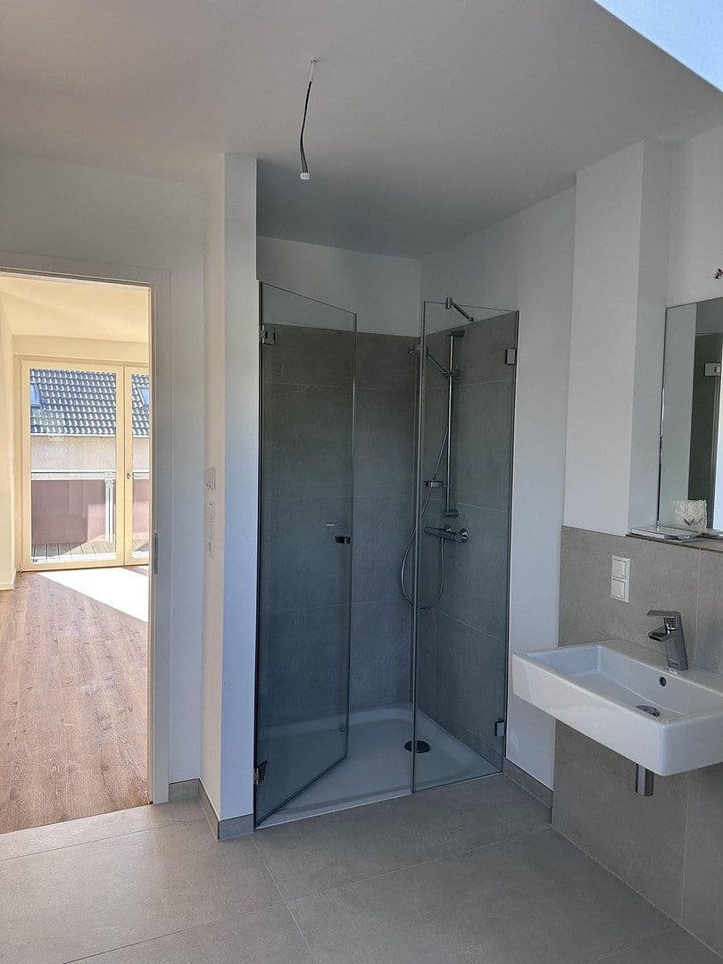 Pronájem bytu 3+1 100 m², Schlossstraße 63, Andernach, Porýní-Falc Pronájem bytu 3+1 100 m², Schlossstraße 63, Andernach, Porýní-Falc