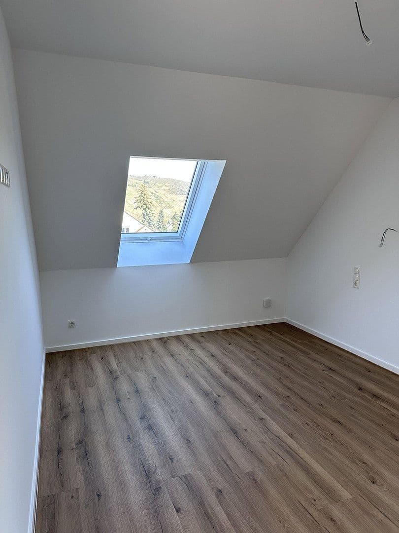 Pronájem bytu 3+1 100 m², Schlossstraße 63, Andernach, Porýní-Falc Pronájem bytu 3+1 100 m², Schlossstraße 63, Andernach, Porýní-Falc