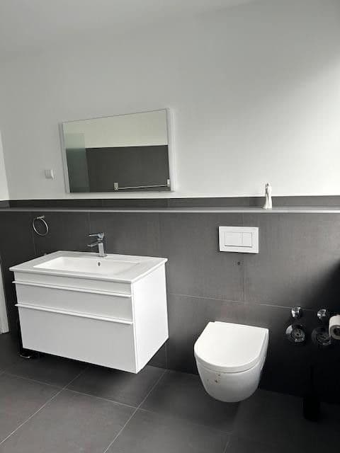 Pronájem bytu 2+1 85 m², Neuss, Severní Porýní-Vestfálsko Pronájem bytu 2+1 85 m², Neuss, Severní Porýní-Vestfálsko