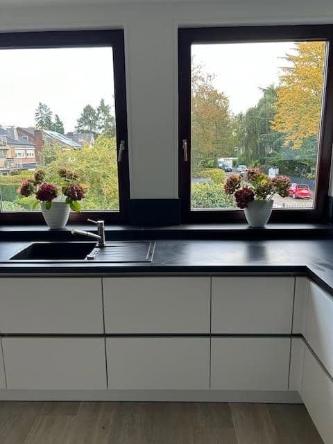 Pronájem bytu 2+1 85 m², Neuss, Severní Porýní-Vestfálsko Pronájem bytu 2+1 85 m², Neuss, Severní Porýní-Vestfálsko