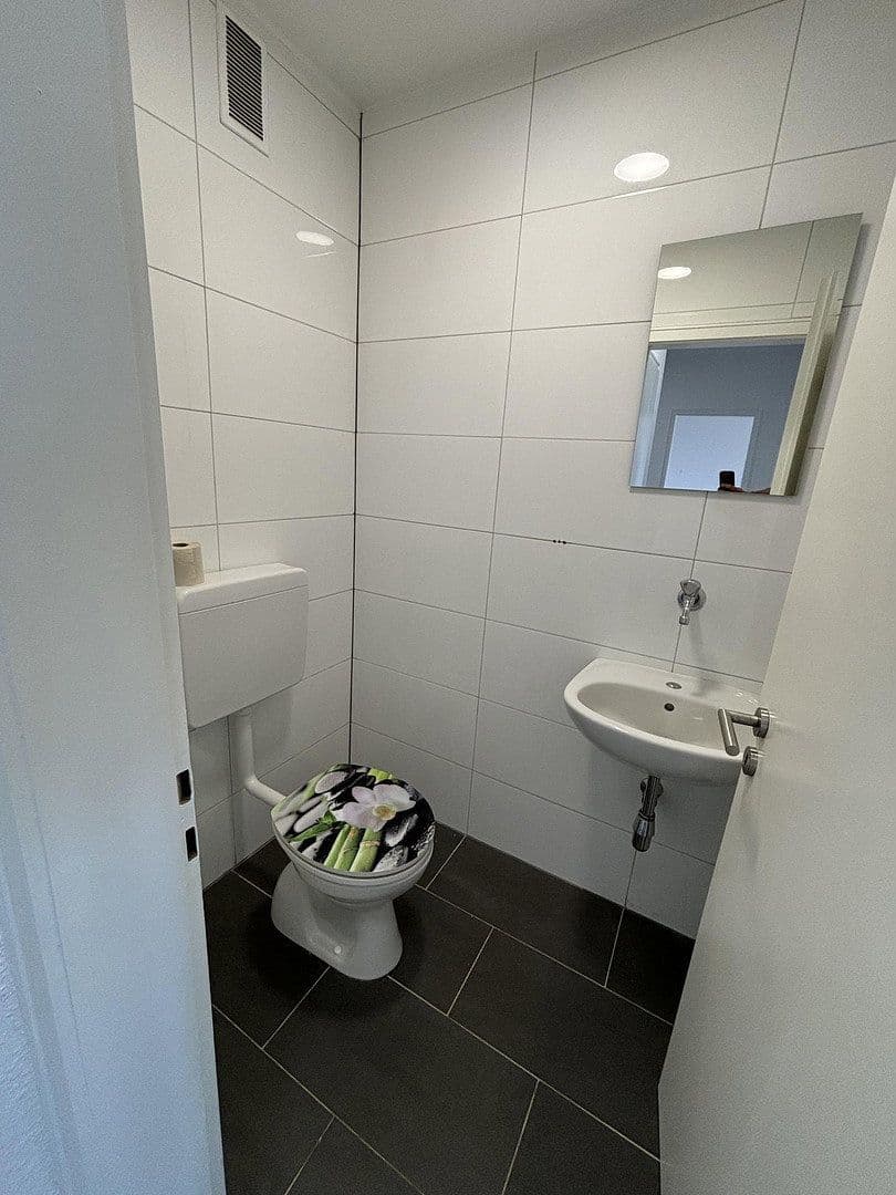 Pronájem bytu 3+1 98 m², Goebenplatz 8, Düren, Severní Porýní-Vestfálsko Pronájem bytu 3+1 98 m², Goebenplatz 8, Düren, Severní Porýní-Vestfálsko