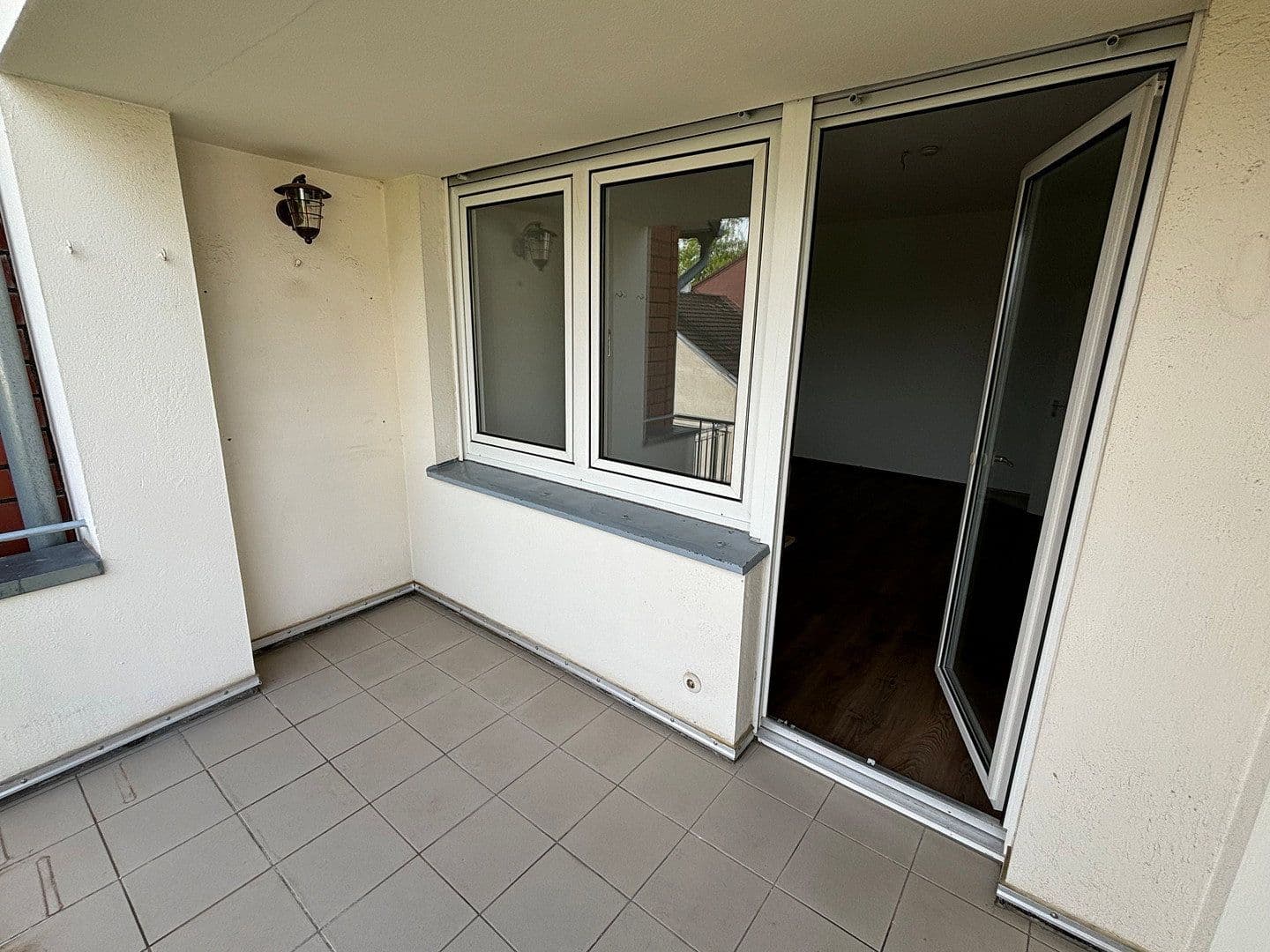 Pronájem bytu 3+1 98 m², Goebenplatz 8, Düren, Severní Porýní-Vestfálsko Pronájem bytu 3+1 98 m², Goebenplatz 8, Düren, Severní Porýní-Vestfálsko