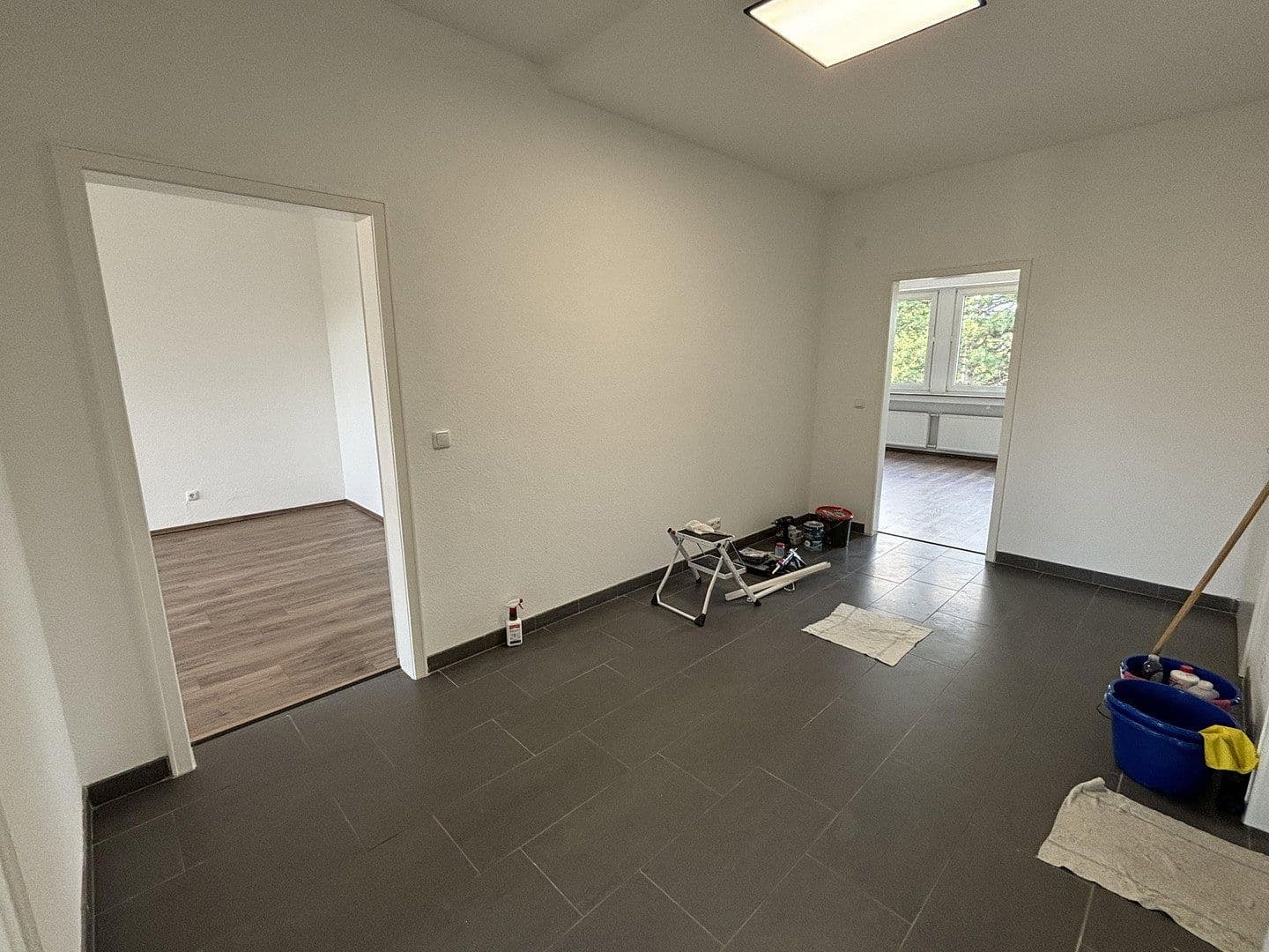 Pronájem bytu 3+1 98 m², Goebenplatz 8, Düren, Severní Porýní-Vestfálsko Pronájem bytu 3+1 98 m², Goebenplatz 8, Düren, Severní Porýní-Vestfálsko
