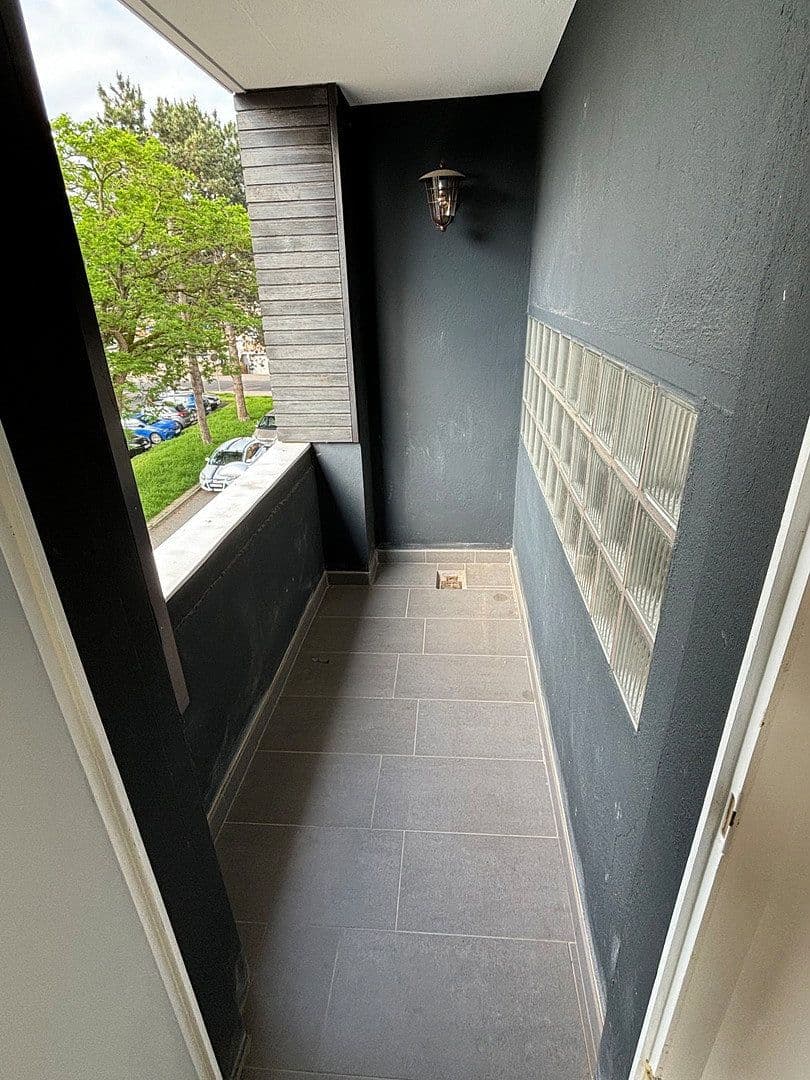 Pronájem bytu 3+1 98 m², Goebenplatz 8, Düren, Severní Porýní-Vestfálsko Pronájem bytu 3+1 98 m², Goebenplatz 8, Düren, Severní Porýní-Vestfálsko