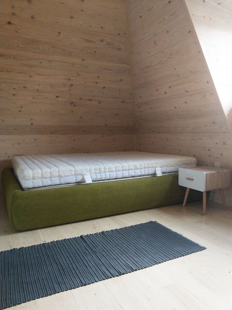 Pronájem bytu 2+1 57 m², Stuttgart, Bádensko-Württembersko Pronájem bytu 2+1 57 m², Stuttgart, Bádensko-Württembersko