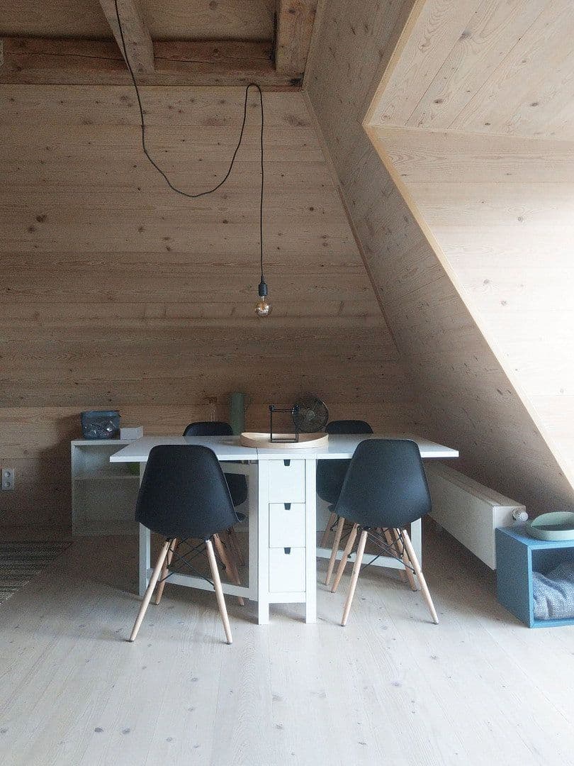 Pronájem bytu 2+1 57 m², Stuttgart, Bádensko-Württembersko Pronájem bytu 2+1 57 m², Stuttgart, Bádensko-Württembersko