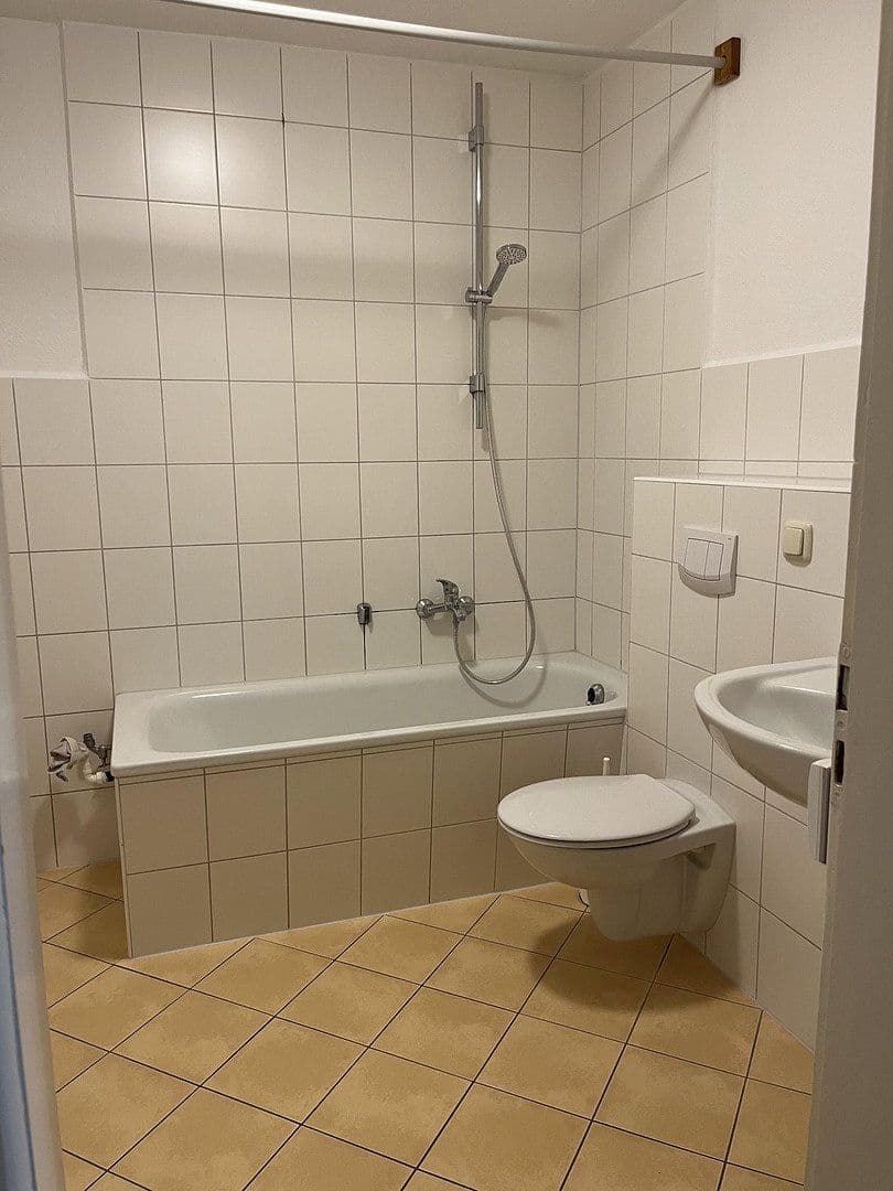 Pronájem bytu 2+1 60 m², Langenstraße 71, Stralsund, Mecklenburg-Vorpommern Pronájem bytu 2+1 60 m², Langenstraße 71, Stralsund, Mecklenburg-Vorpommern
