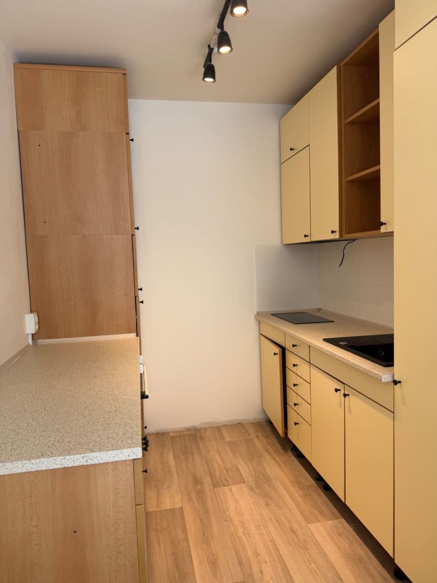 Pronájem bytu 2+kk 63 m², Hráského, Praha, Praha Pronájem bytu 2+kk 63 m², Hráského, Praha, Praha