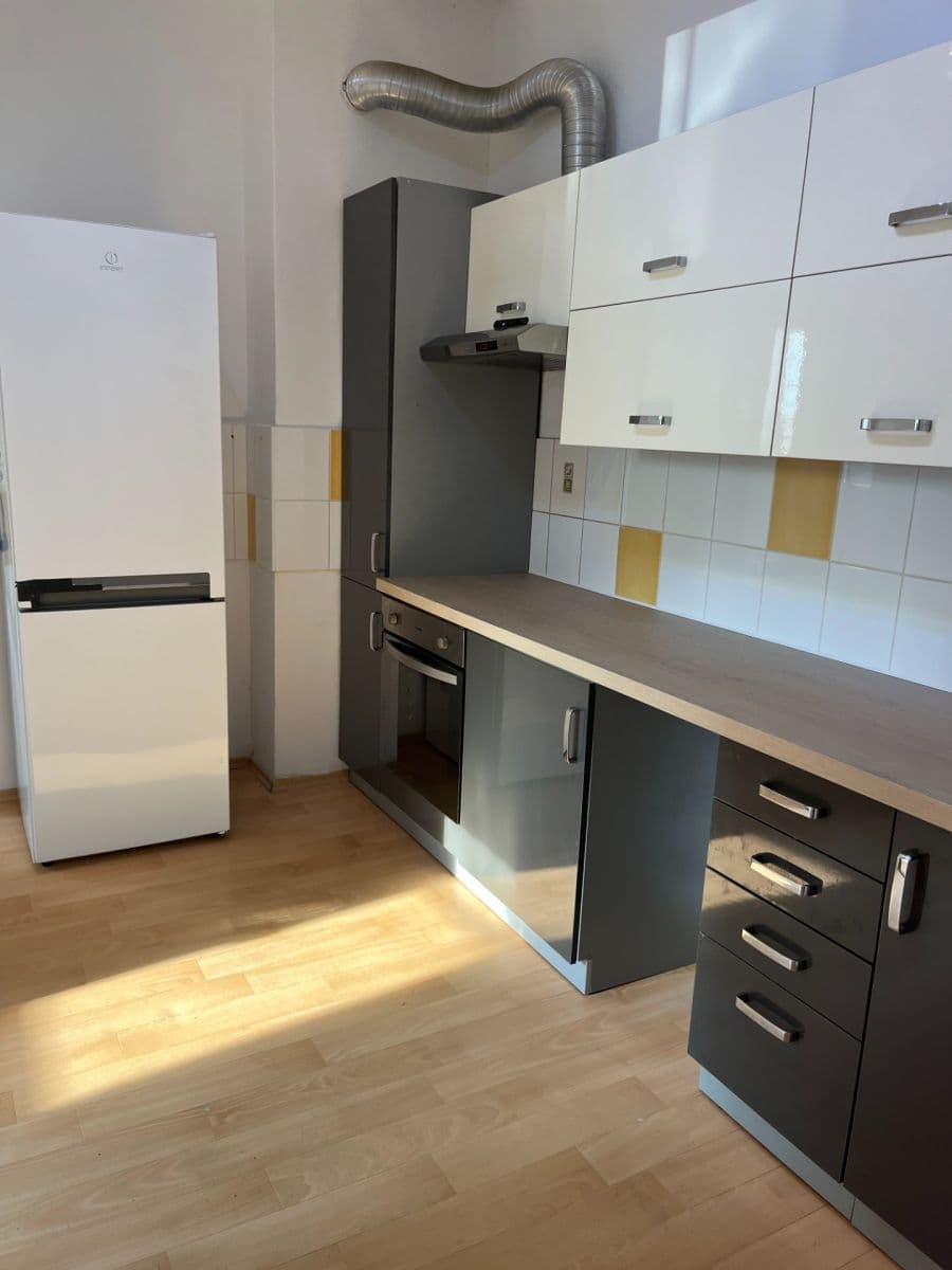Pronájem bytu 2+kk 50 m², Legionářů, Praha, Praha Pronájem bytu 2+kk 50 m², Legionářů, Praha, Praha