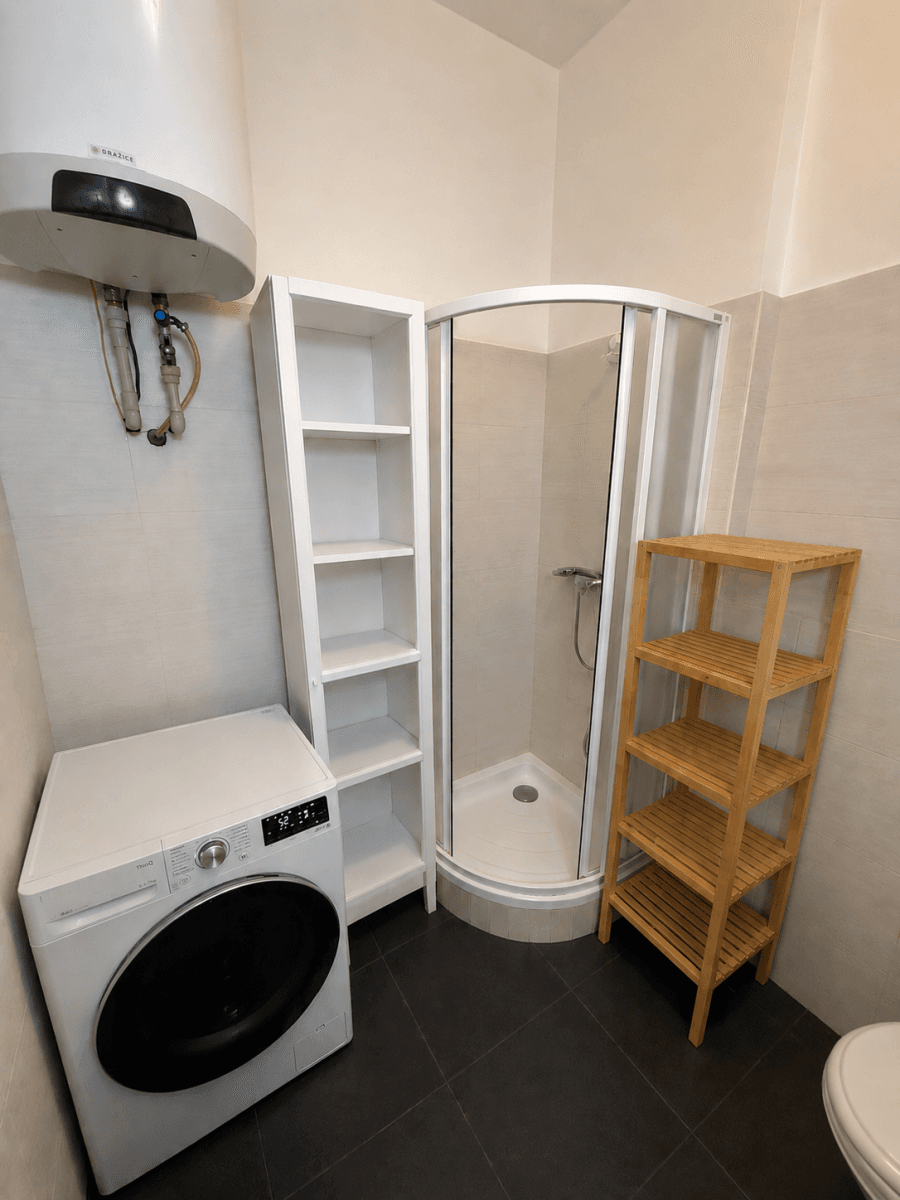 Pronájem bytu 1+1 40 m², Křižíkova, Praha, Praha Pronájem bytu 1+1 40 m², Křižíkova, Praha, Praha