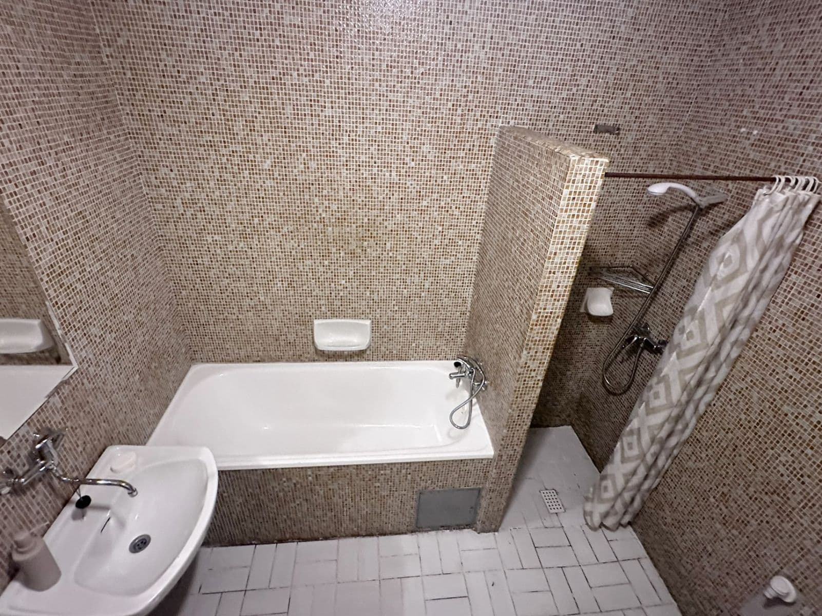 Prodej bytu 2+kk 89 m², Česká, Praha, Praha Prodej bytu 2+kk 89 m², Česká, Praha, Praha