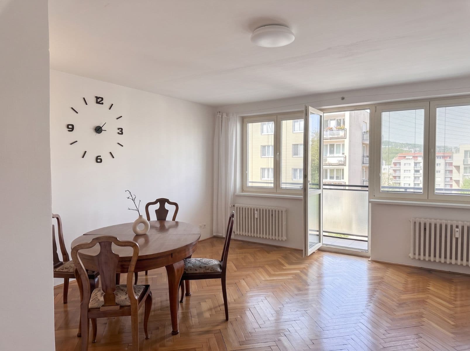 Prodej bytu 2+kk 89 m², Česká, Praha, Praha Prodej bytu 2+kk 89 m², Česká, Praha, Praha