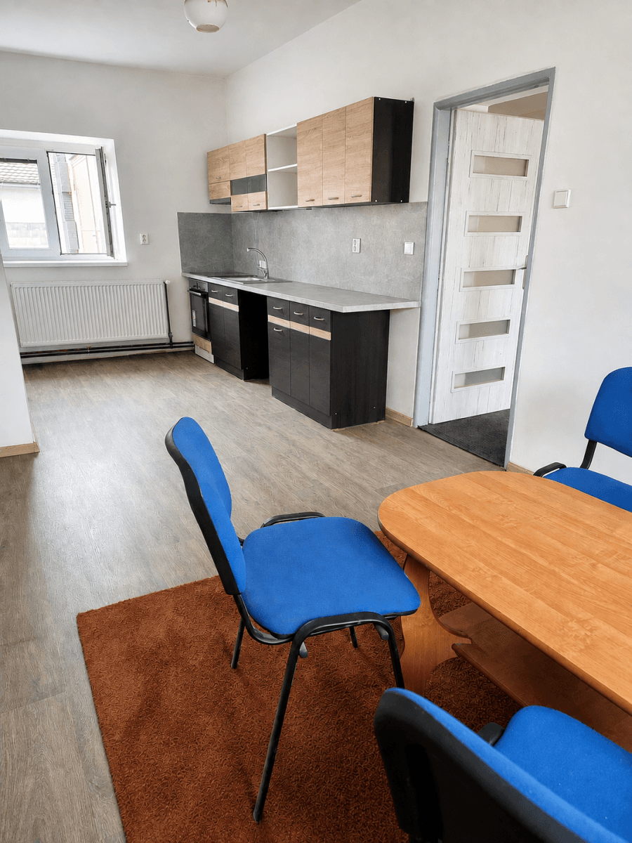 Prodej domu 228 m², pozemek 295 m², Obránců míru, Trnávka, Pardubický kraj Prodej domu 228 m², pozemek 295 m², Obránců míru, Trnávka, Pardubický kraj