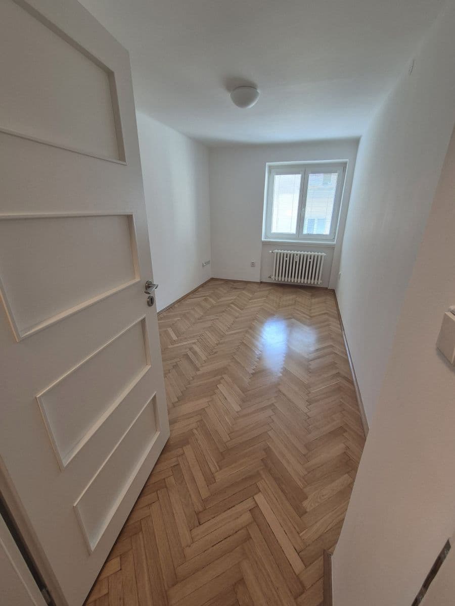Pronájem bytu 3+1 58 m², Kotěrova, Praha, Praha Pronájem bytu 3+1 58 m², Kotěrova, Praha, Praha