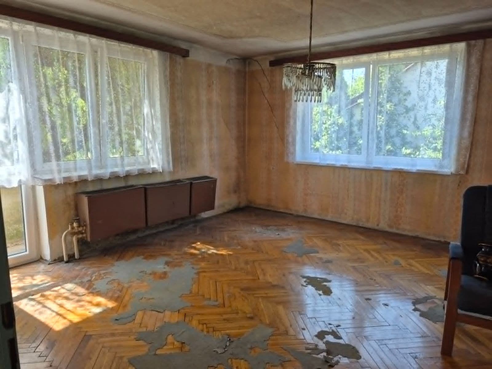 Prodej domu 200 m², pozemek 2.980 m², Nechanice, Královéhradecký kraj Prodej domu 200 m², pozemek 2.980 m², Nechanice, Královéhradecký kraj